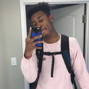 Meet your Posher, Elliott